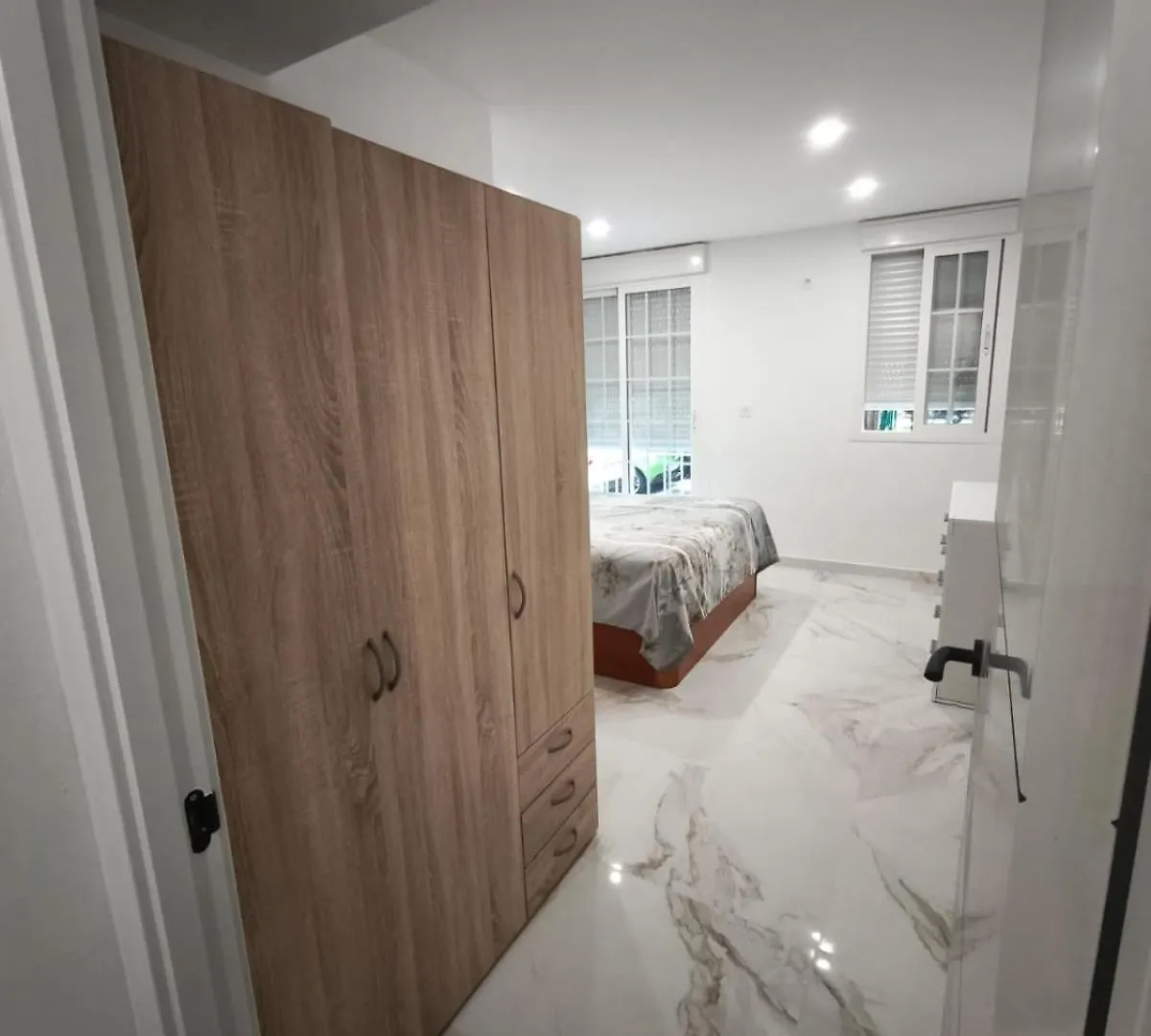 Airbhouse Private Rooms & Apartments Triana Sevilla