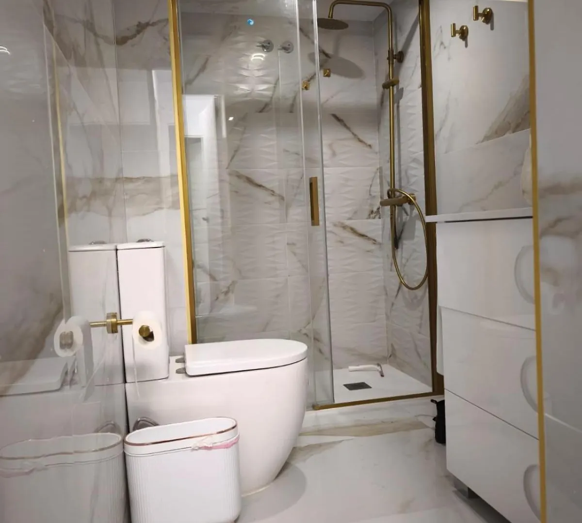 Airbhouse Private Rooms & Apartments Triana Siviglia Alloggio in famiglia